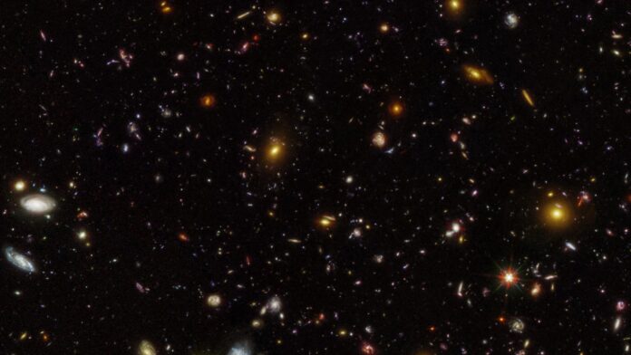 Webb May Have Caught a Supernova Just Days After It Exploded, Over 12 Billion Years Ago