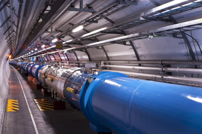 CERN and Mistral Will Build “Flare,” an AI Trained on Particle Collisions. What It Is and Why It Matters